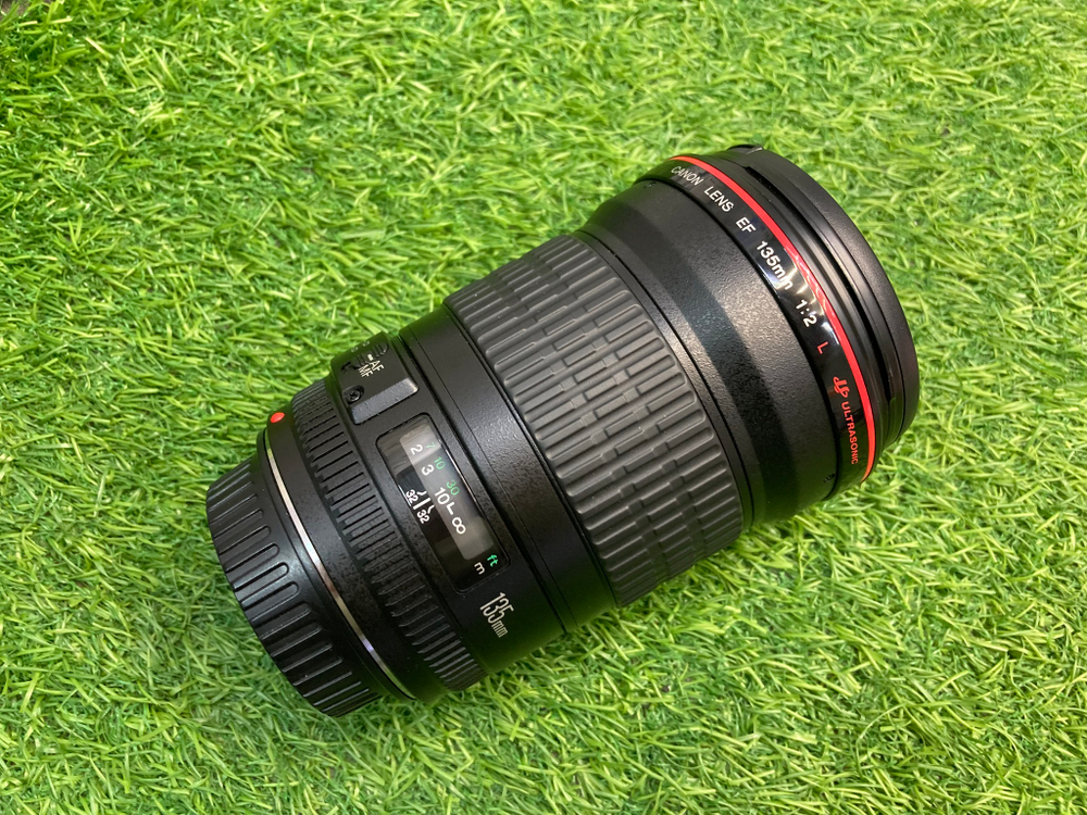 Canon EF 135mm 2L USM
