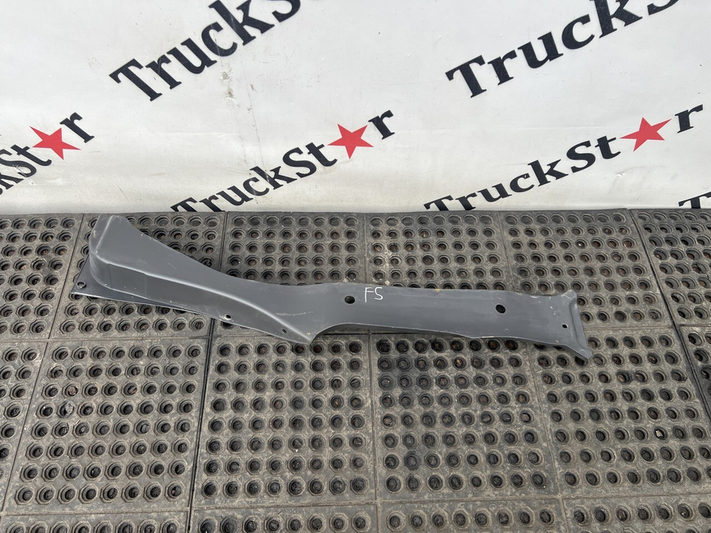 Накладка порога левая 2023г