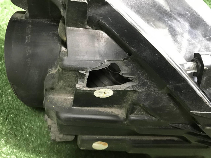 Фара правая Kia Rio 3 QB (2015-2017) галоген