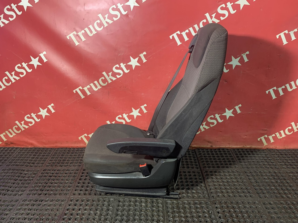 Сиденье пассажирское механическое