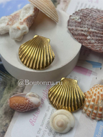 Серьги золотистые в форме ракушки