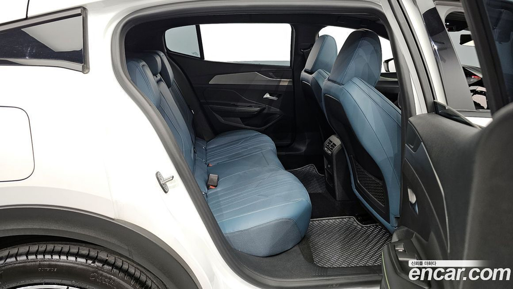 Peugeot 408 1.2 Pure Tech GT (09.2023)