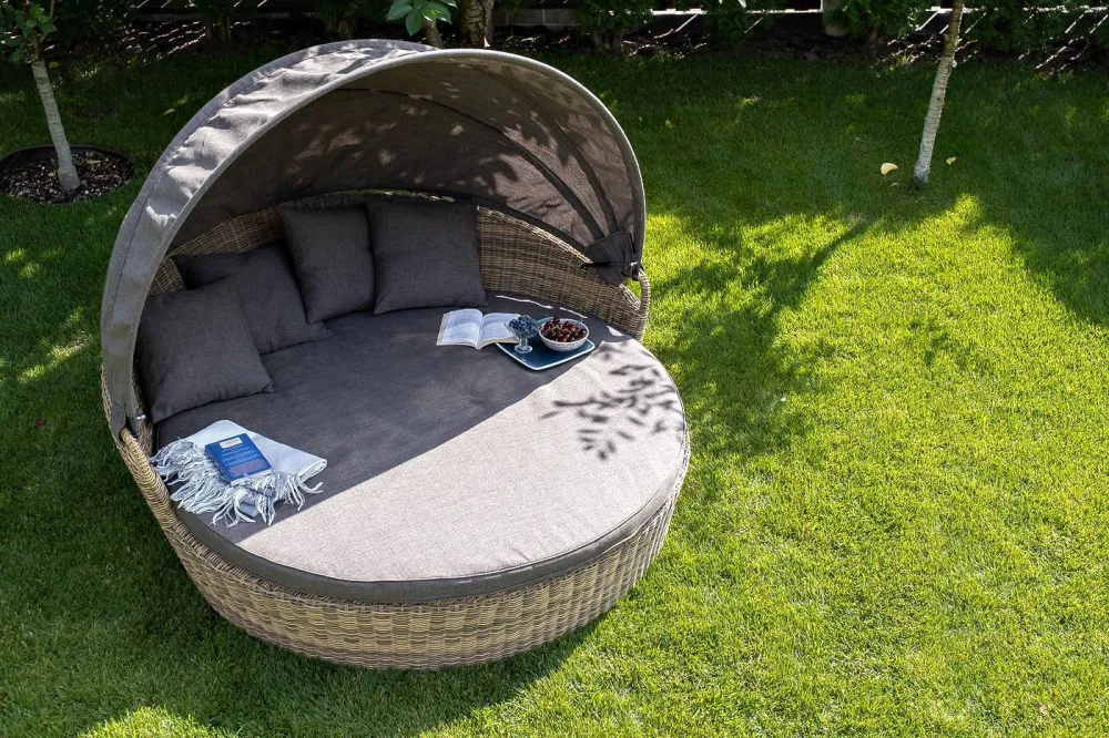 "Стильяно" плетеная кровать круглая, цвет соломенный