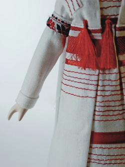 Кукла фарфоровая коллекционная Удмуртка