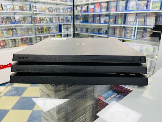 Sony Playstation 4 Pro 1TB CUH-7208B S/N: 02274526441343933 (PS4 Pro, Б/У)