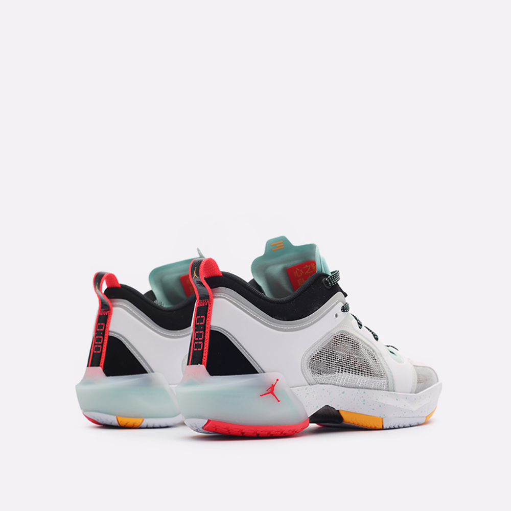 FB8486-130 Муж. Air Jordan XXXVII Low Guo PF