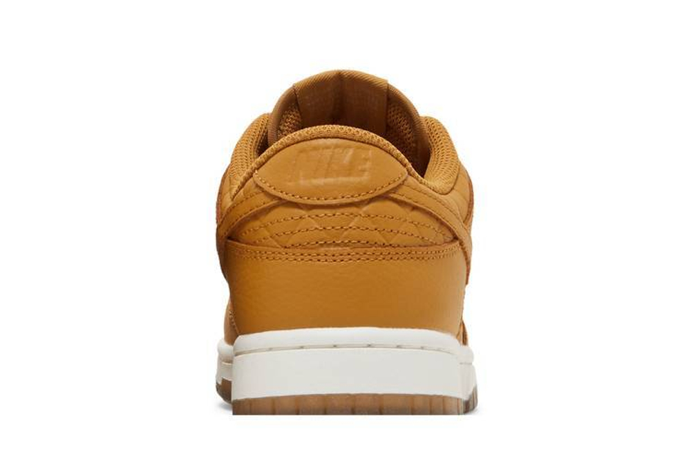 Кроссовки Nike Dunk Low "Quilted Weat" (Женская размерная сетка)