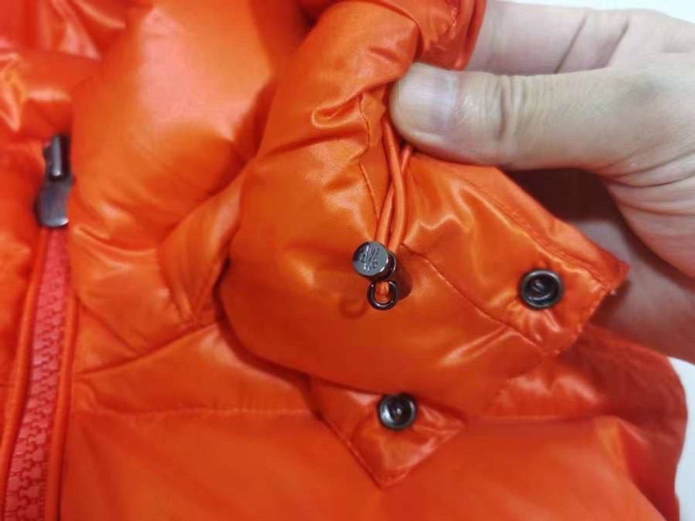 Безрукавка Moncler