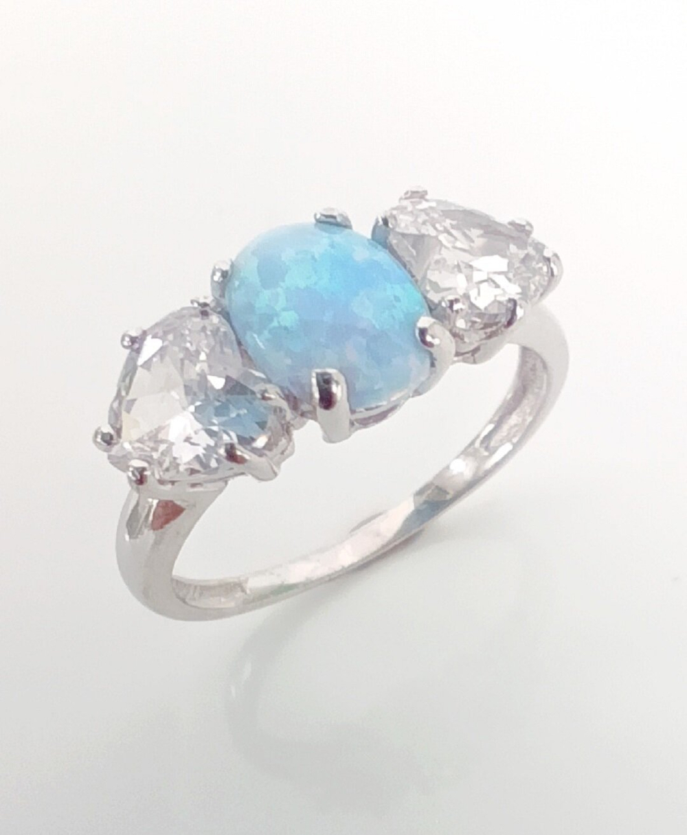 Кольцо Эстерелла с синтетическим опалом и фианитами, серебро 925*/Ф