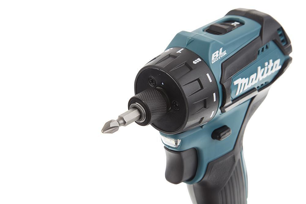 Шуруповерт аккумуляторный Makita DDF 083 Z Li-ion