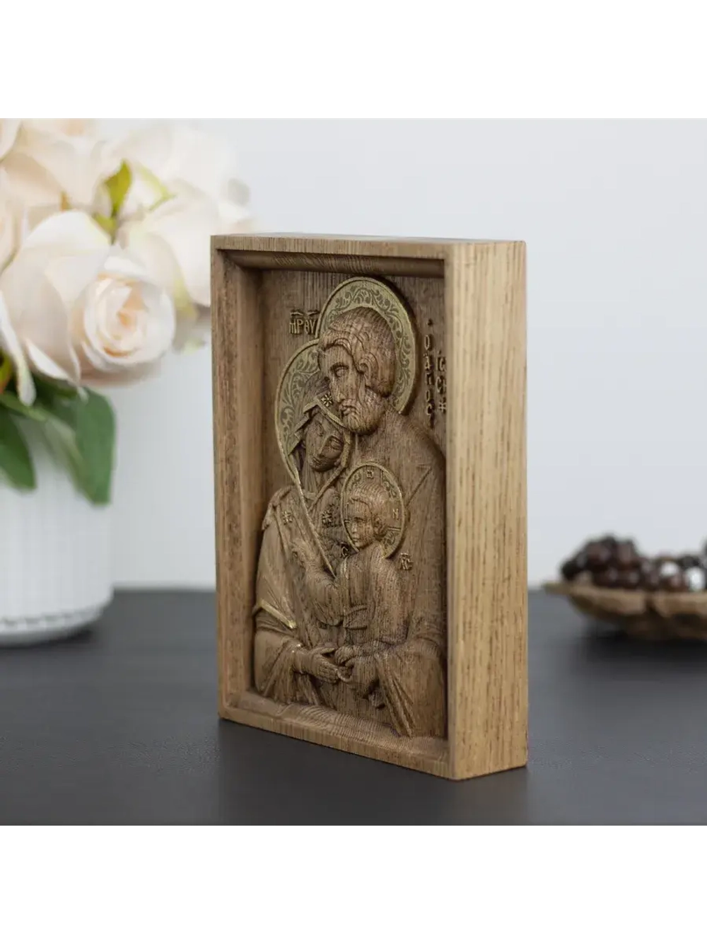 Святое семейство икона деревянная резная, ясень (2)