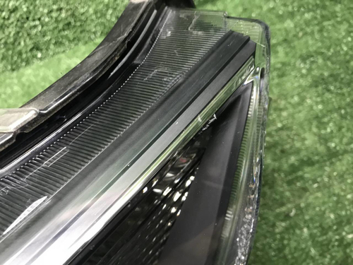 Фара правая Toyota RAV4 5 XA50 (2018-н.в.) LED