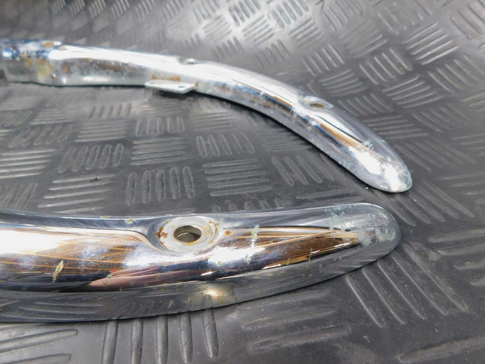 Крепления заднего крыла (серпы) Honda Shadow 400 NC34 052586