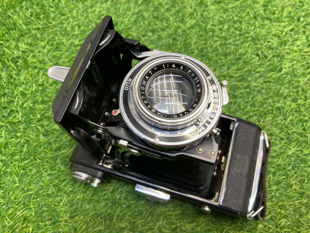 Zeiss Icon + Novar Anastigmat 4.5/110mm