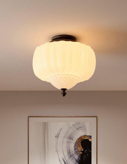 Нежный классический потолочный светильник 🤍