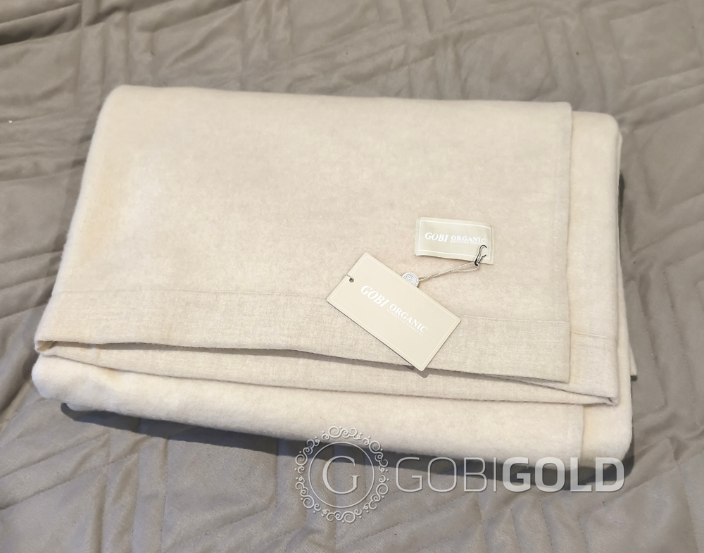 Одеяло тканое из 100% кашемира (GOBI) 135x200 см. - кремовое (ЛЮКС)