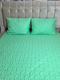 Наматрасник INVA защитный стеганный с бортиком 120 х 200 см / салатовый