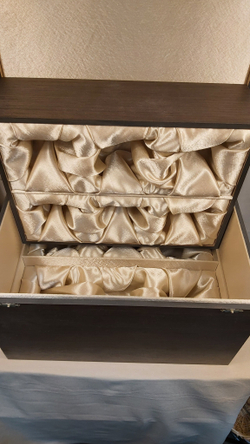 Футляр подарочный/ для хранения из шпона венге  для 12 елочных шаров