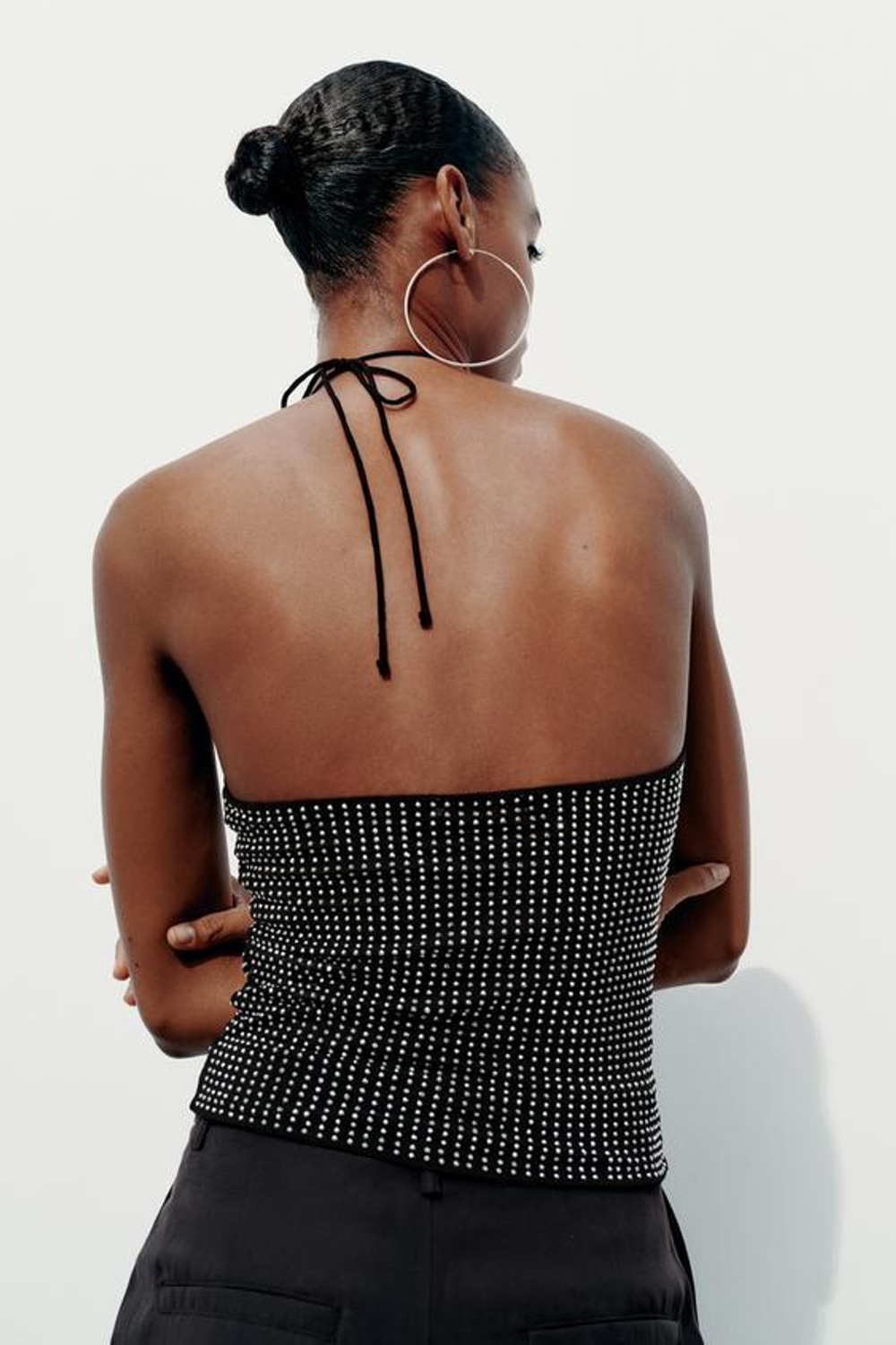 ZARA ТОП С ГОРЛОВИНОЙ ХАЛТЕР ИЗ ПОЛУПРОЗРАЧНОЙ ТКАНИ СО СТРАЗАМИ, ЧЕРНЫЙ
