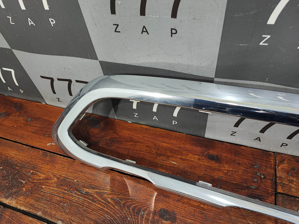 Накладка переднего бампера Mercedes GLC (X253) 15-19 Б/У Оригинал A2538851625