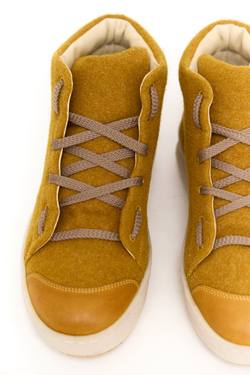 AIRSHOES mustard sherst nubuck