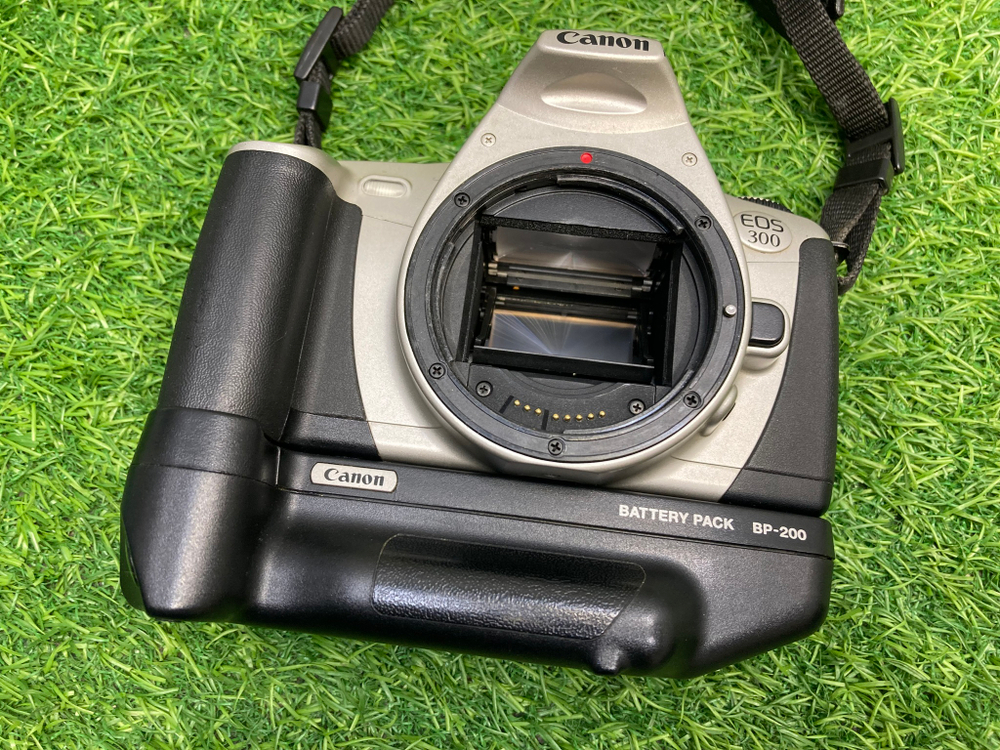 Canon EOS 300
