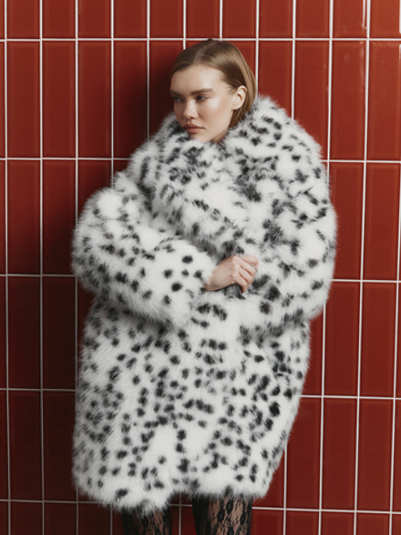 Полупальто из экомеха "Рысь", цвет белый, р-р OS