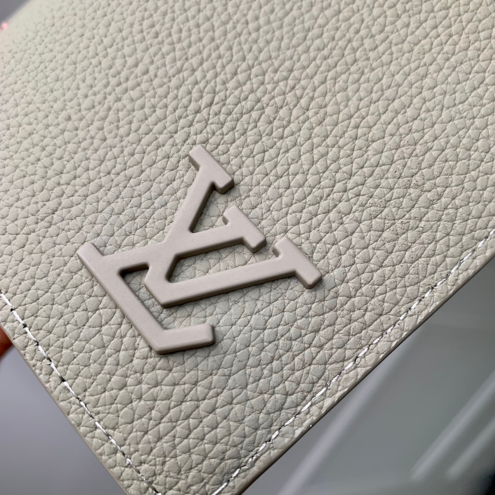 Louis Vuitton Brazza Wallet