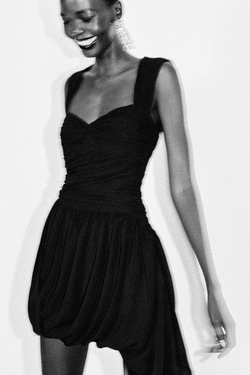 ZARA МИНИ-ПЛАТЬЕ АСИММЕТРИЧНОГО КРОЯ СО СБОРКАМИ И НИЗОМ-БАЛЛОНОМ, ЧЕРНЫЙ