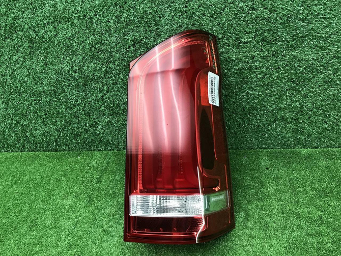 Фонарь правый Mercedes V W447 (2014-н.в.)