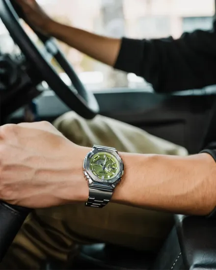 Наручные часы Casio G-Shock GM-2110D-3AER