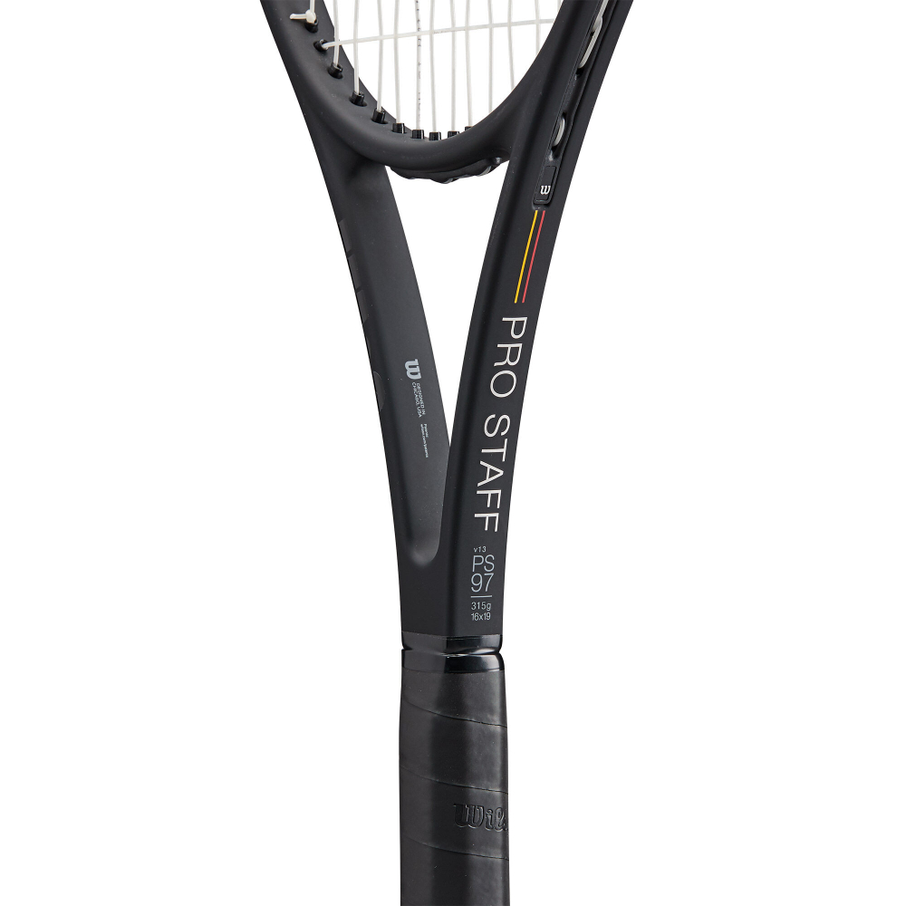 Теннисная ракетка Wilson Pro Staff 97 V13 Tour Racket