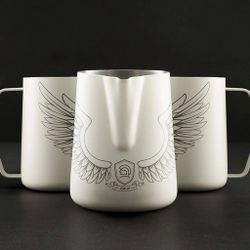 Питчер молочник 600 мл h11 см RACER PITCHER LATTE ART белый матовый нерж. ZeroHero