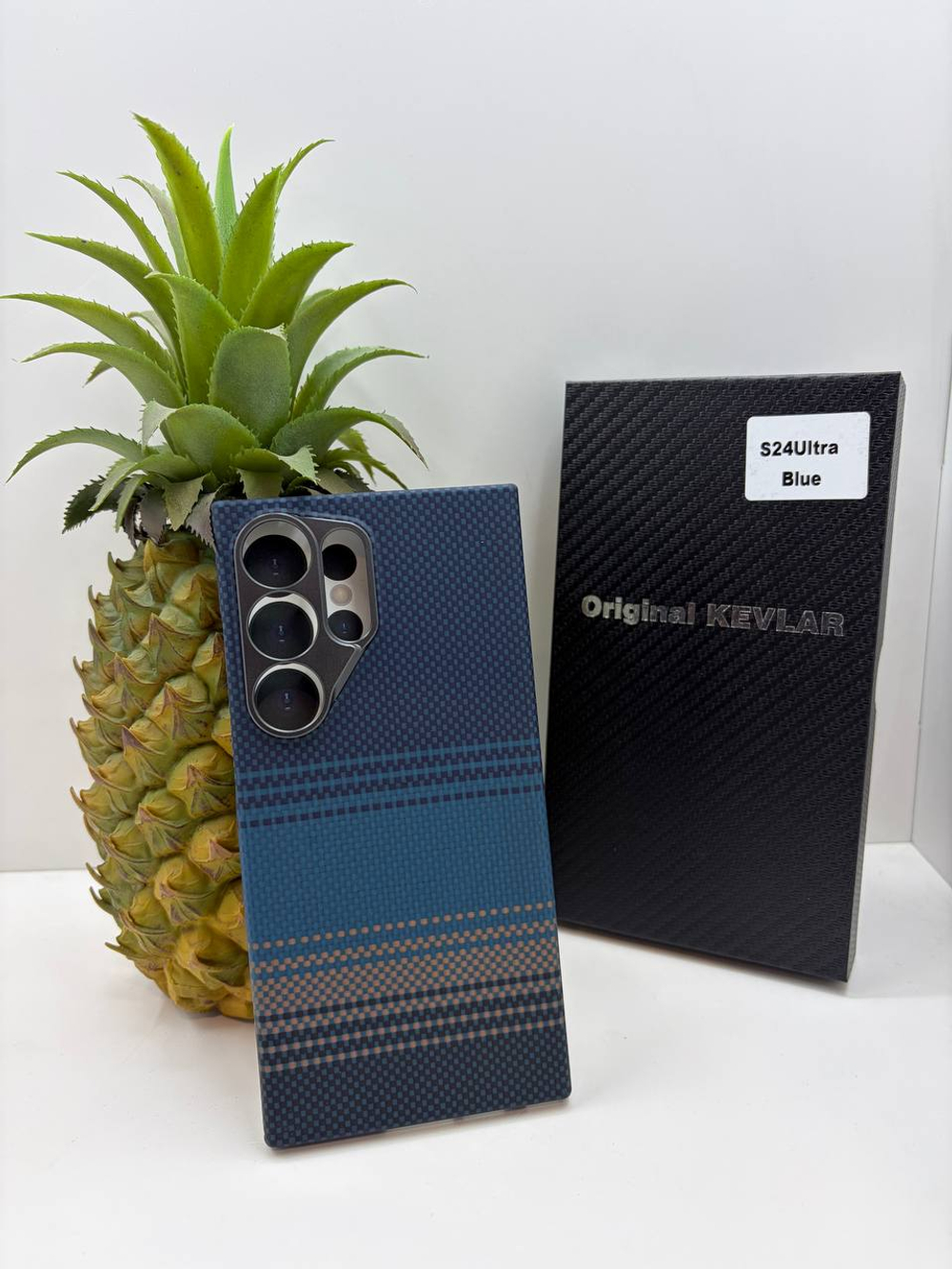 Оригинальный карбон для iPhone 15 Pro Max