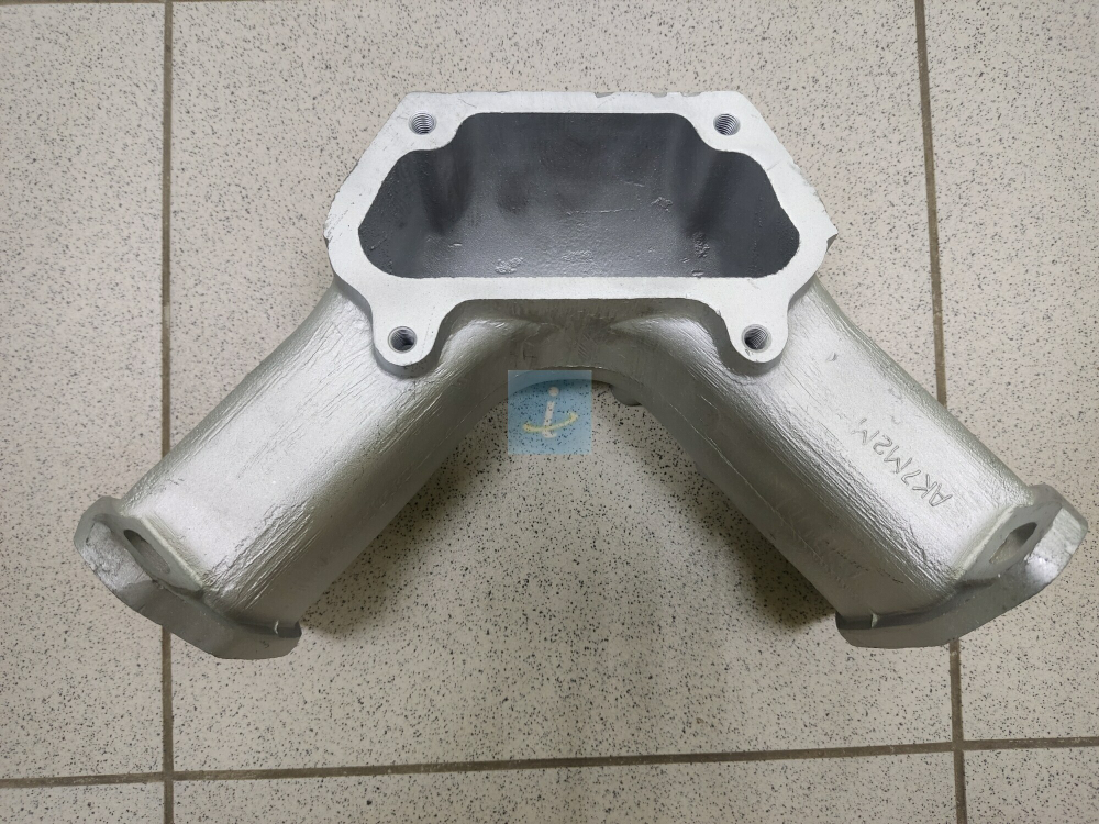 Патрубок соеденительный 238Ф-1115032