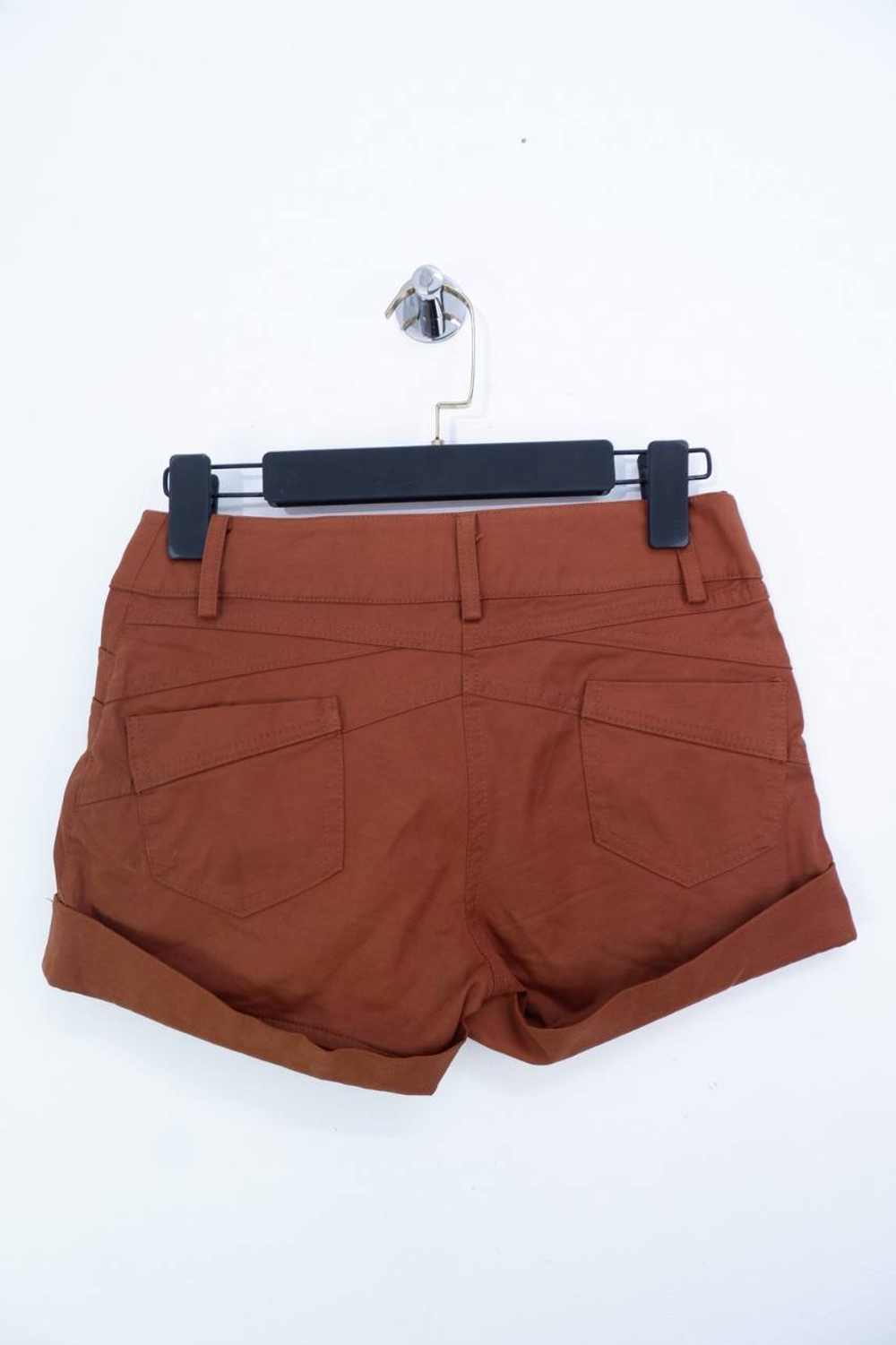 Шорты короткие, чтобы ловить восхищенные взгляды 42 размера