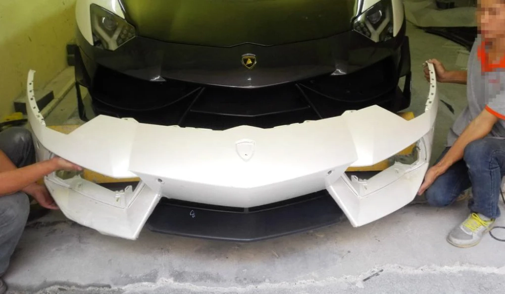 Передний бампер с карбоновой губой для LAMBORGHINI AVENTADOR LP700 Ламборгини
