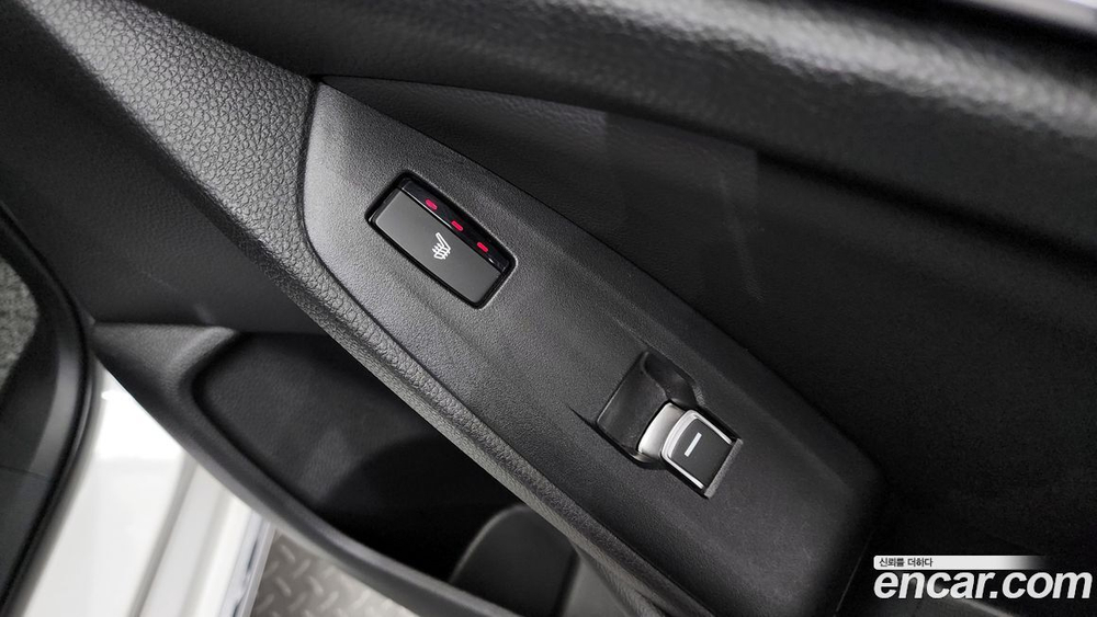 Honda Accord 10 Generation 2.0 Hybrid Touring (10.2020)