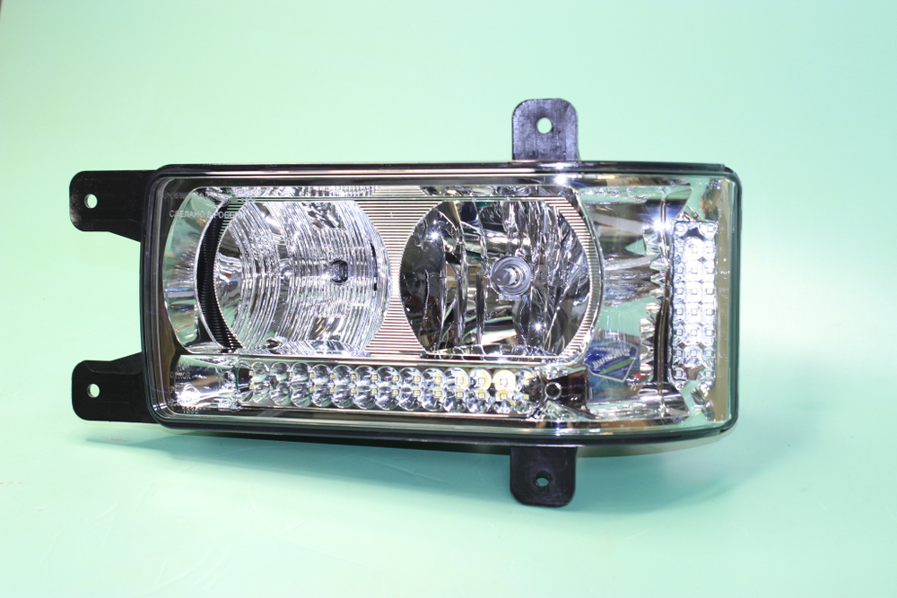 Фара КамАЗ левая с ДХО