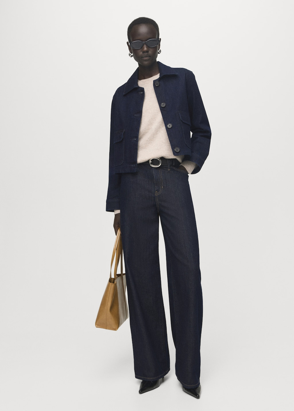 Джинсовая куртка с карманами