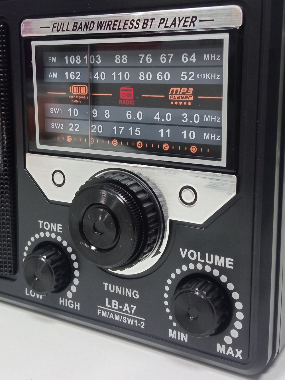 Радиоприемник с MP3 плеером (AC/DC) LuxeBass LB-A7