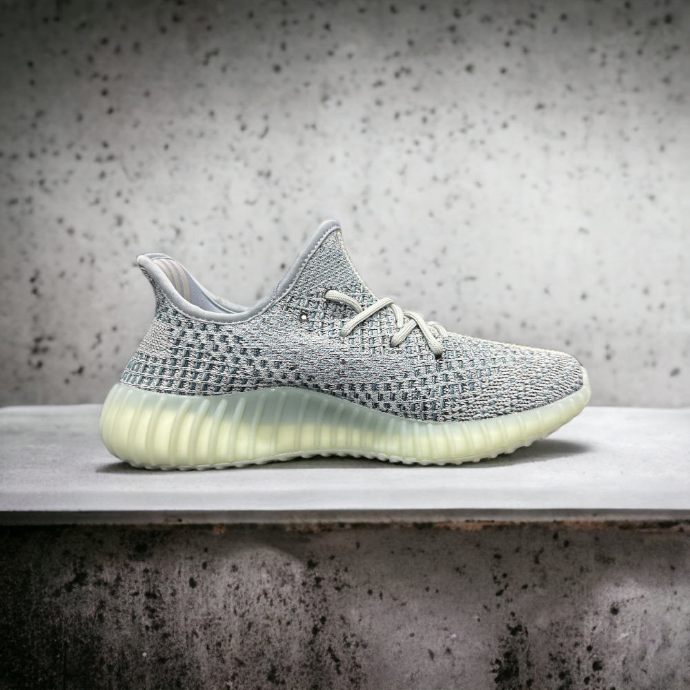 Adidas Yeezy Boost 350 V2 • Ash Blue
