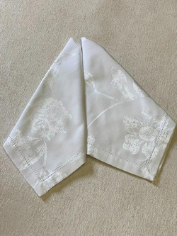 Скатерть 170х220 и 8 салфеток Gamba 9205 Bianco белая