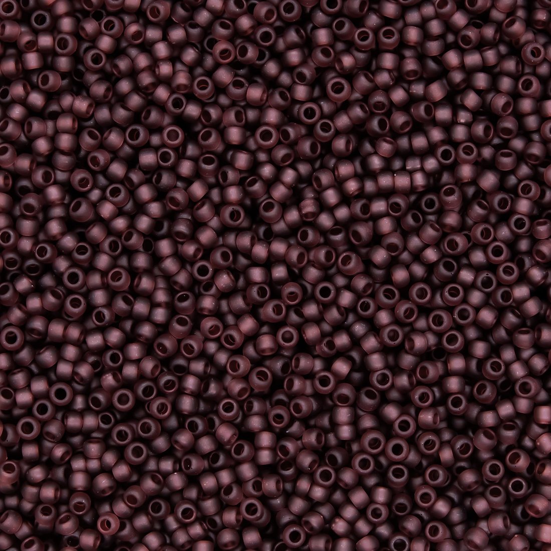 Японский бисер TOHO Round 15/0 (№6СF), прозрачный матовый