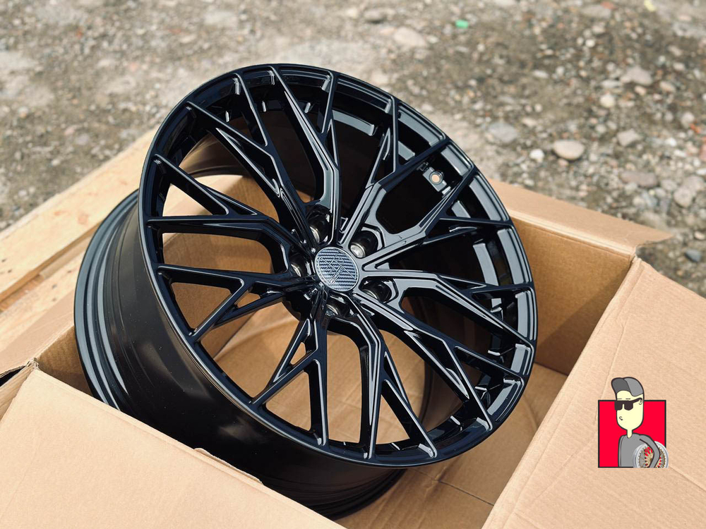 Комплект дисков Vorsteiner 013 FlowForm 18x8 et35 5x108
