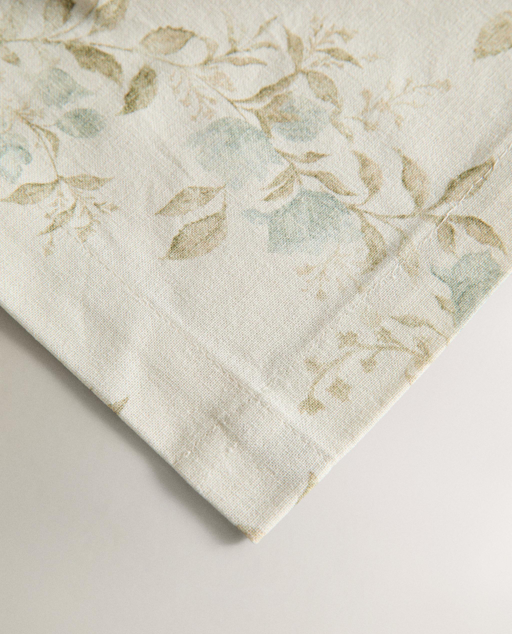 Zara Home скатерть из хлопка, цветочный мотив, 250 150 см · 5296/021