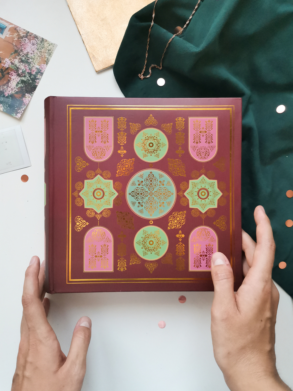 Фотоальбом на 200 фото 10х15 см, бум. листы , книж. переплет padishah pattern Шах