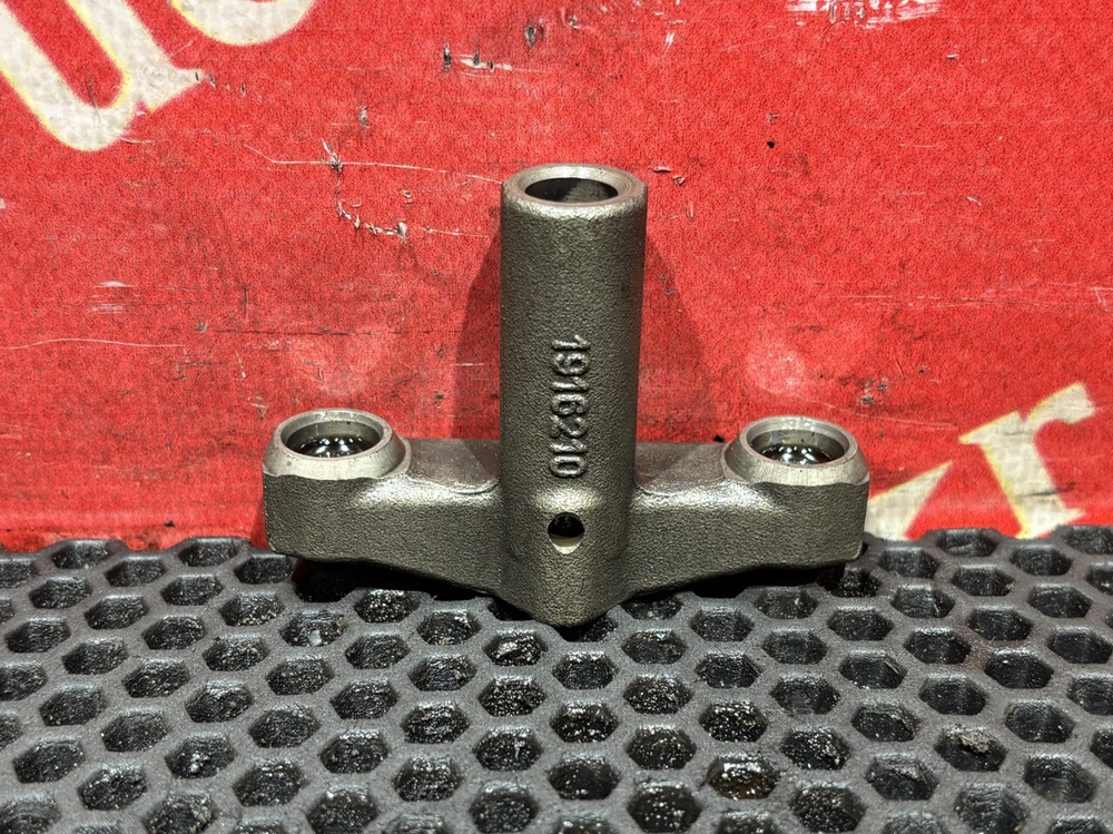 Коромысло клапана 2021г.