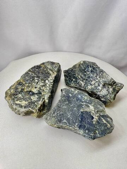 Необработанный Лабрадор