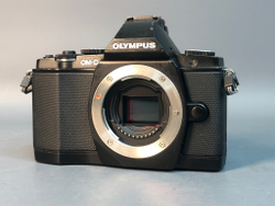 Olympus OM-D E-M5